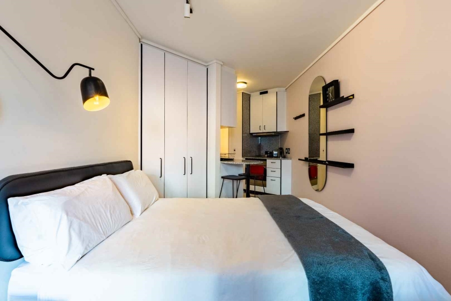 1 Bedroom Property for Sale in Sea Point Western Cape